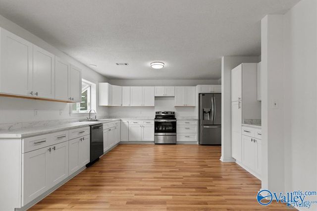 8565 Curtis Road, Athens, AL 35614