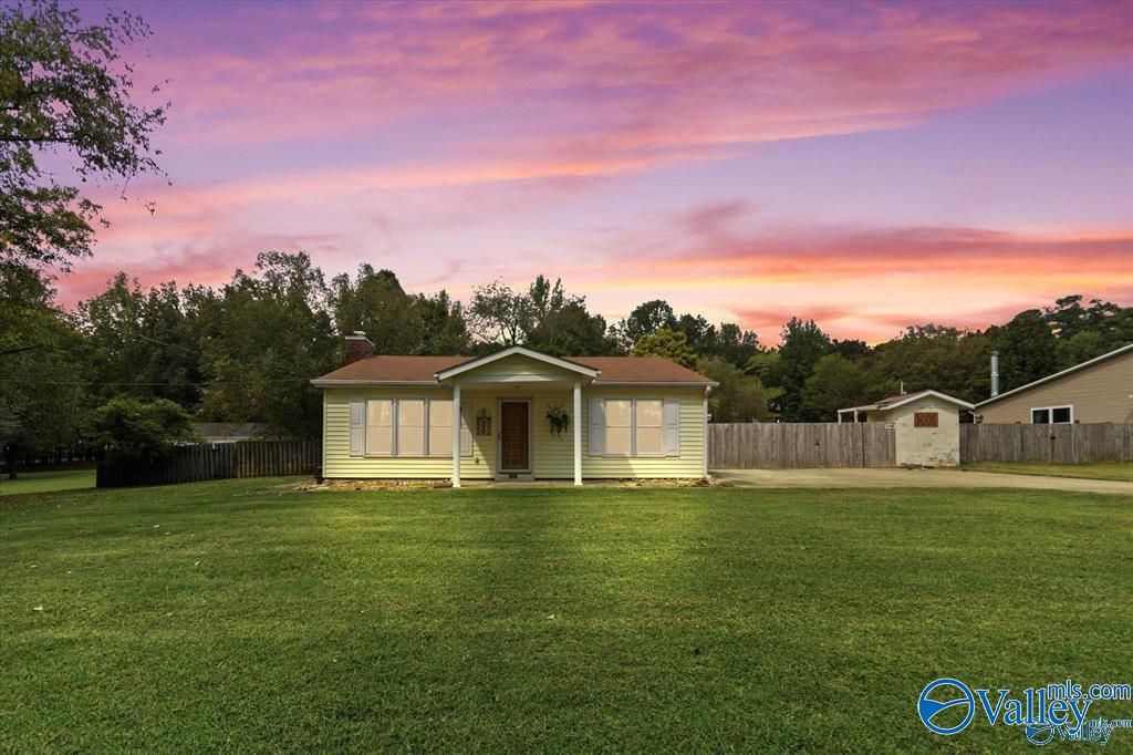 8565 Curtis Road, Athens, AL 35614