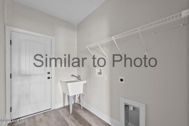 2885 Catherine Lake Road, Richlands, NC 28574