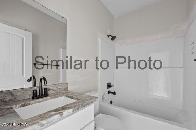 2885 Catherine Lake Road, Richlands, NC 28574