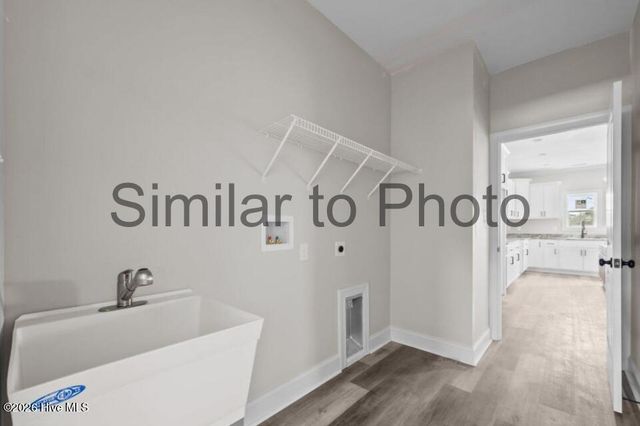 2885 Catherine Lake Road, Richlands, NC 28574