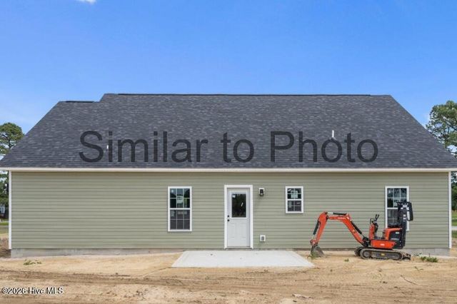 2885 Catherine Lake Road, Richlands, NC 28574