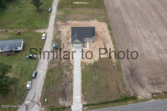 2885 Catherine Lake Road, Richlands, NC 28574