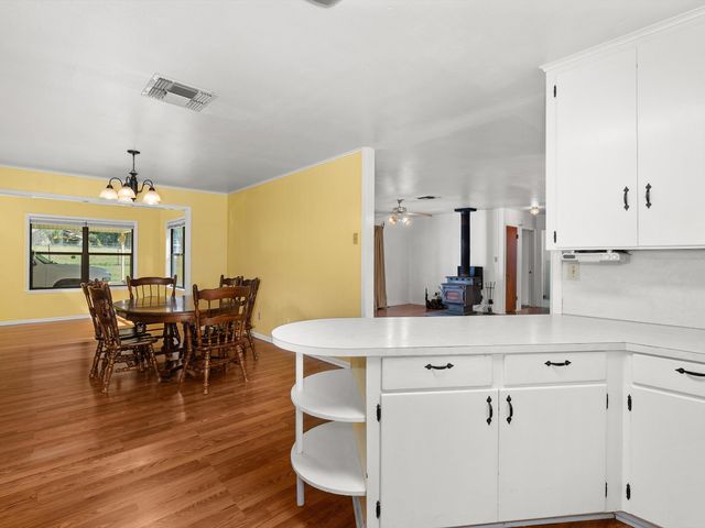 306 W Harrison, Mount Enterprise, TX 75681