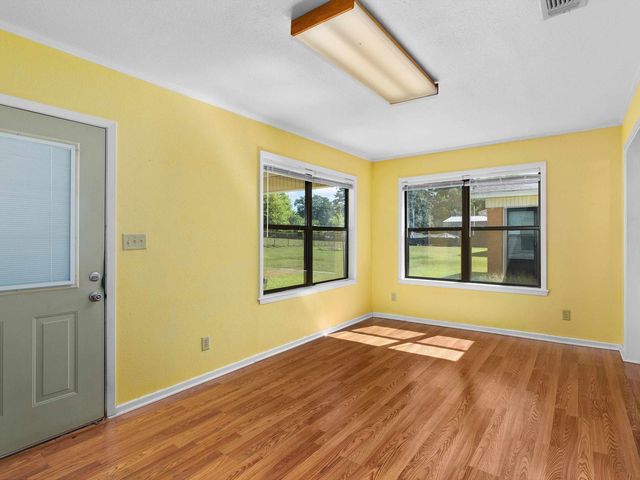 306 W Harrison, Mount Enterprise, TX 75681