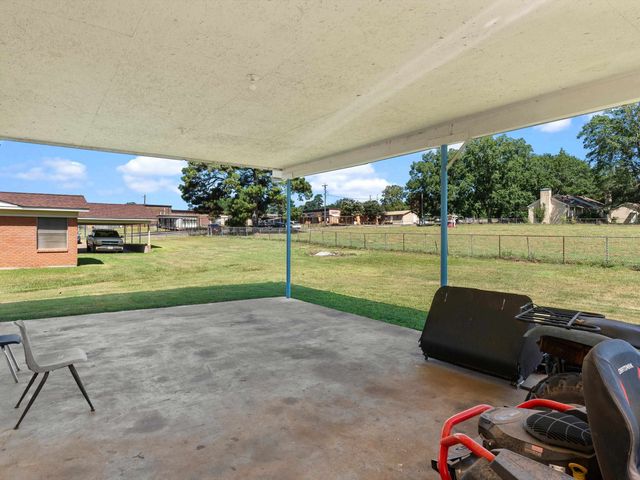 306 W Harrison, Mount Enterprise, TX 75681