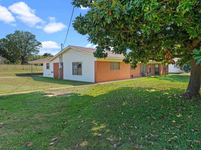 306 W Harrison, Mount Enterprise, TX 75681