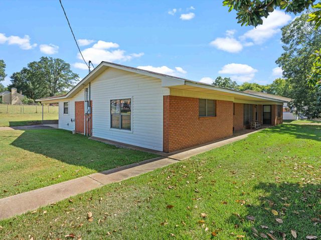 306 W Harrison, Mount Enterprise, TX 75681