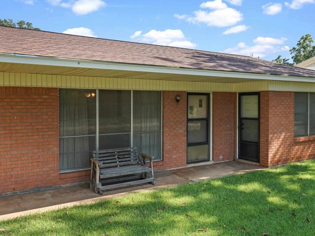 306 W Harrison, Mount Enterprise, TX 75681