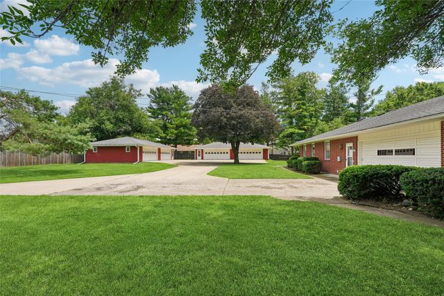 4217 86th Street, Urbandale, IA 50322