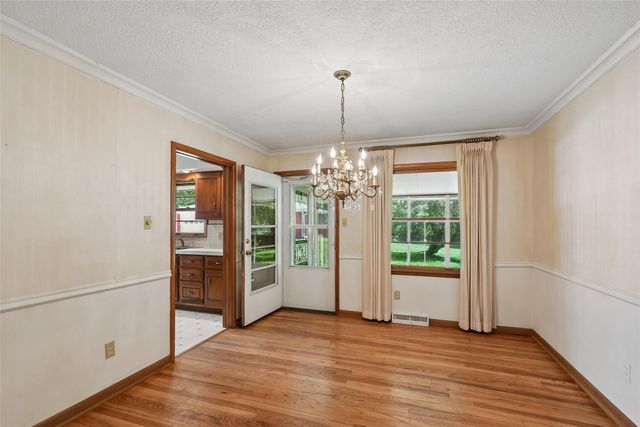 4217 86th Street, Urbandale, IA 50322