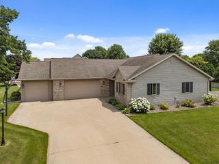 W6075 MOONFLOWER DRIVE, Appleton, WI 54915