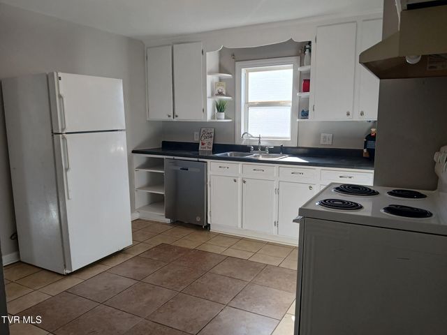 136 Beaver Street 1, Bristol, VA 24201