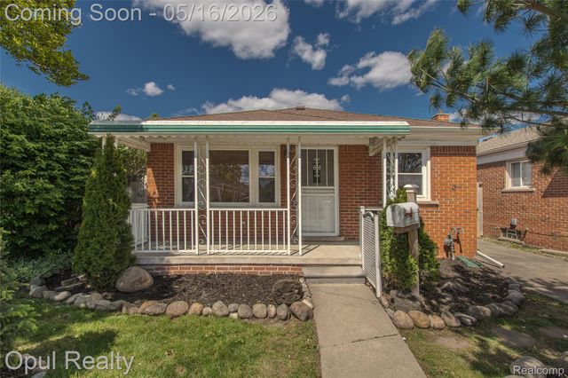 15204 Horger Avenue, Allen Park, MI 48101