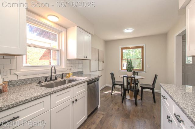 15204 Horger Avenue, Allen Park, MI 48101