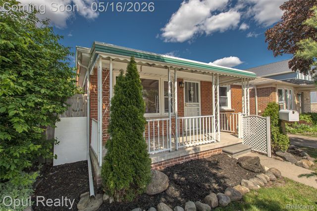 15204 Horger Avenue, Allen Park, MI 48101