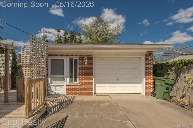 15204 Horger Avenue, Allen Park, MI 48101