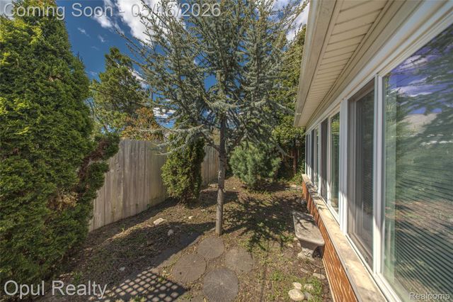 15204 Horger Avenue, Allen Park, MI 48101