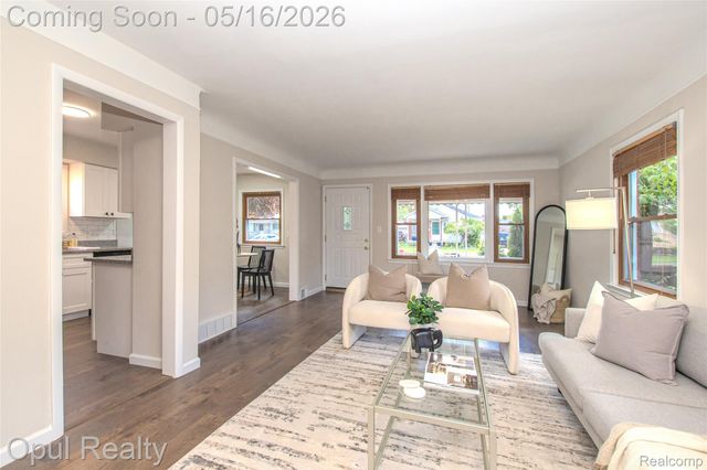 15204 Horger Avenue, Allen Park, MI 48101