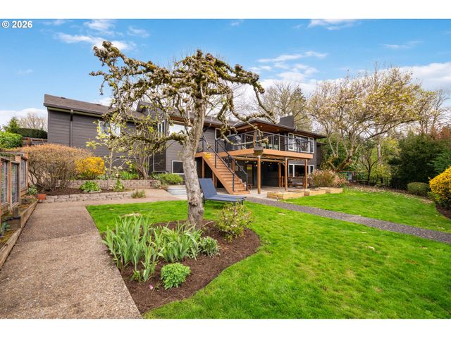 8110 Sw VALLEY VIEW Dr, Portland, OR 97225