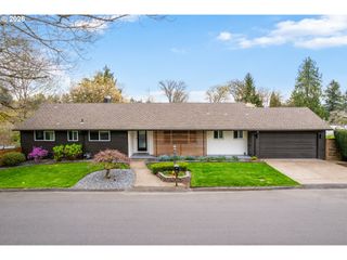 8110 Sw VALLEY VIEW Dr, Portland, OR 97225