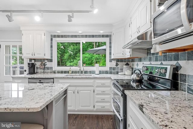 1405 ORCHARD LN, Cherry Hill, NJ 08002
