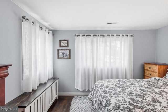 1405 ORCHARD LN, Cherry Hill, NJ 08002