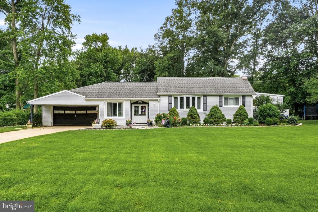 1405 ORCHARD LN, Cherry Hill, NJ 08002