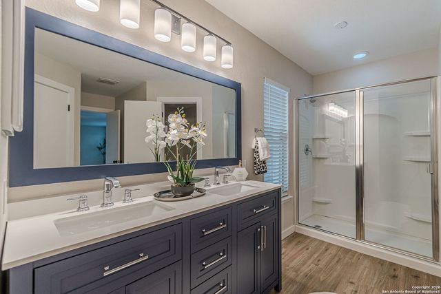 1947 Queen Victoria, New Braunfels, TX 78130