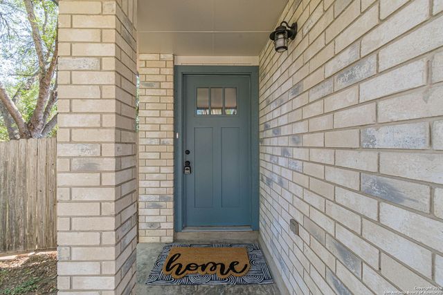 1947 Queen Victoria, New Braunfels, TX 78130