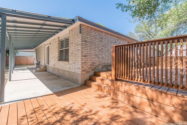 1947 Queen Victoria, New Braunfels, TX 78130