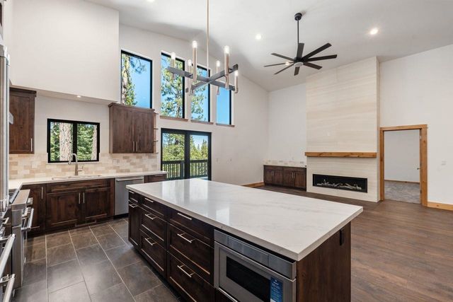 15664 Sherwood Drive, Truckee, CA 96161