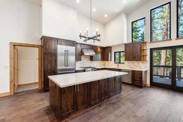 15664 Sherwood Drive, Truckee, CA 96161