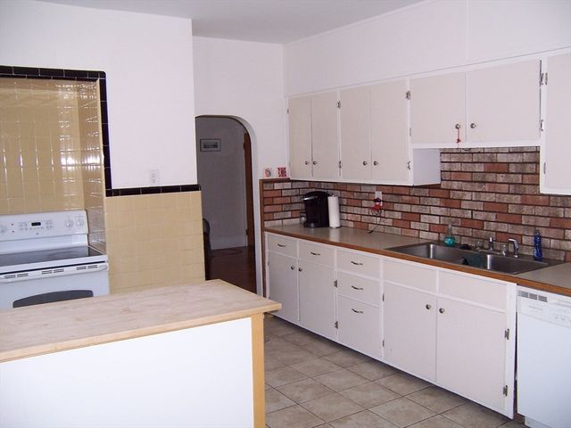 474 Main St 2, Medford, MA 02155