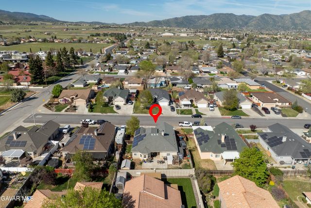 906 Mulberry Street, Tehachapi, CA 93561