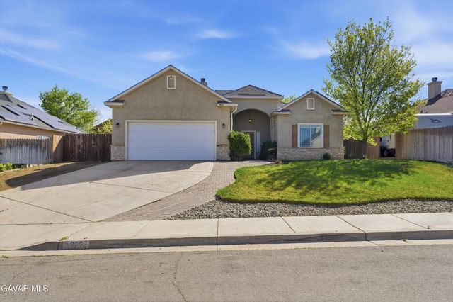 906 Mulberry Street, Tehachapi, CA 93561