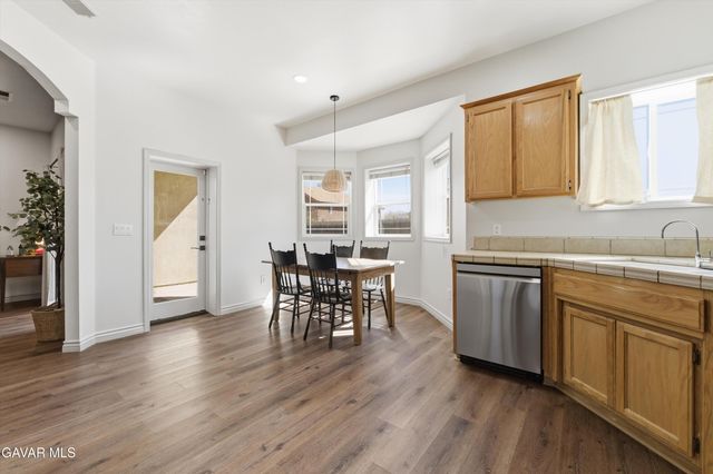 906 Mulberry Street, Tehachapi, CA 93561