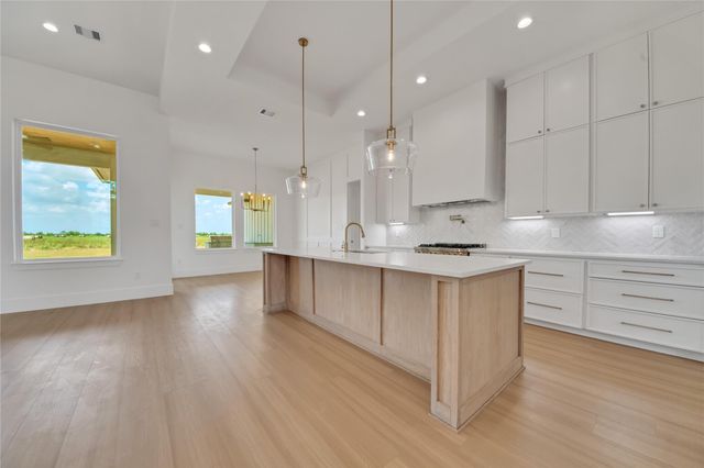 1191 Allie Lane, Dayton, TX 77535