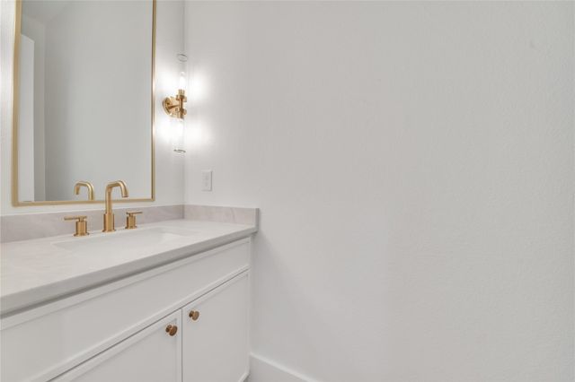 1191 Allie Lane, Dayton, TX 77535