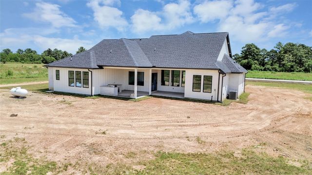 1191 Allie Lane, Dayton, TX 77535
