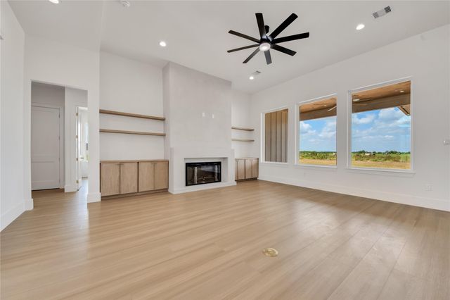 1191 Allie Lane, Dayton, TX 77535