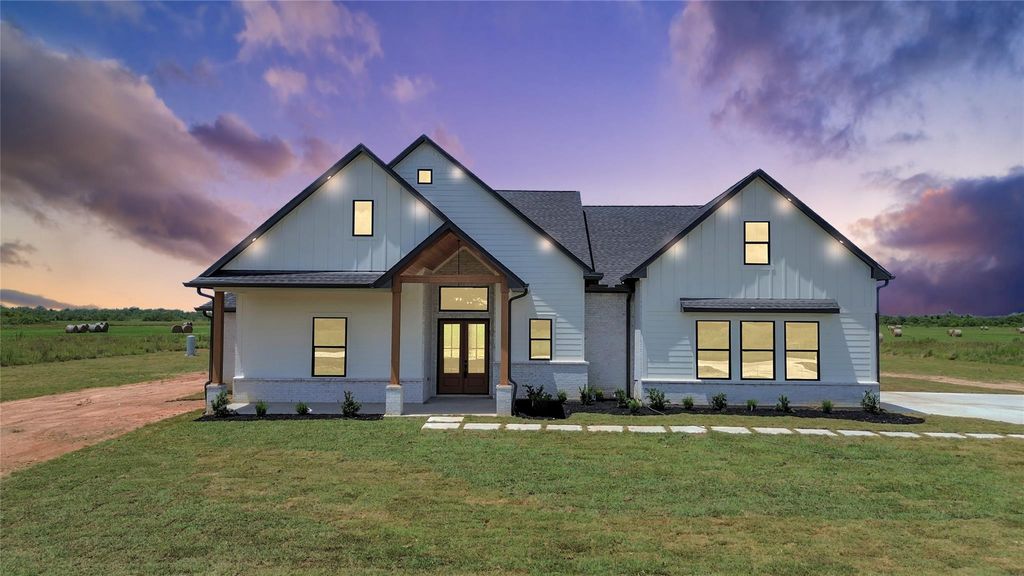 1191 Allie Lane, Dayton, TX 77535