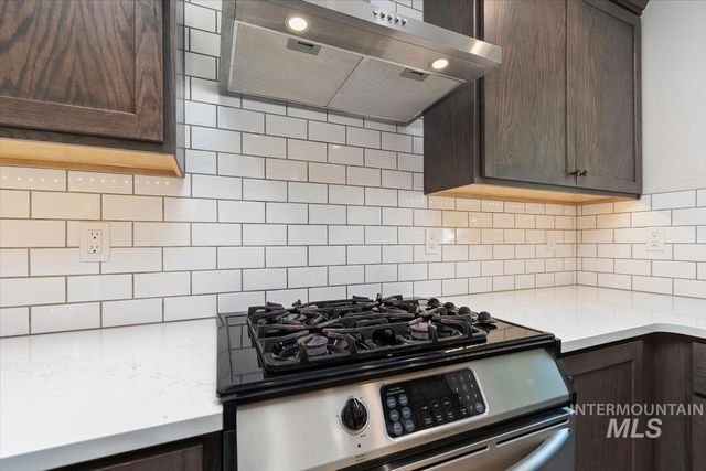 3040 N Duane Dr, Meridian, ID 83646
