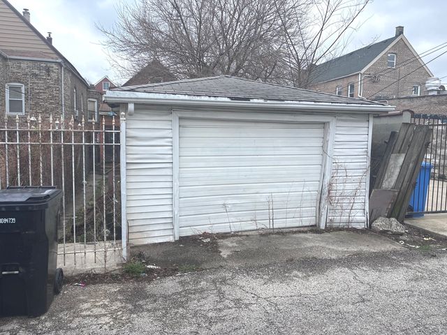 2016 W 51st Street, Chicago, IL 60609