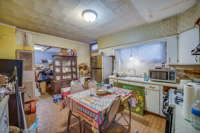 2016 W 51st Street, Chicago, IL 60609