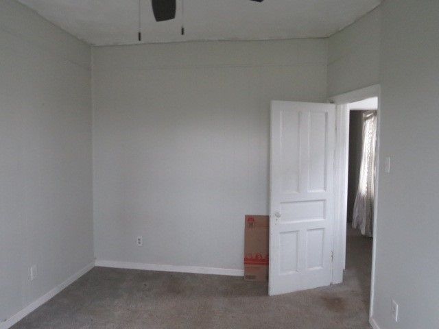 919 Oakland Ave, Charleroi Boro, PA 15022