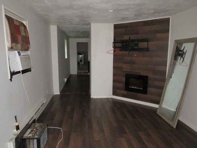 919 Oakland Ave, Charleroi Boro, PA 15022