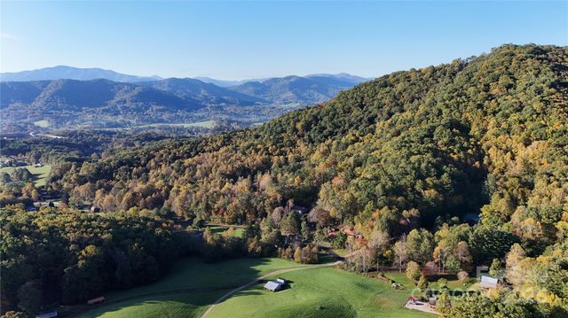 2 Roberts Mountain Road 2, Clyde, NC 28721