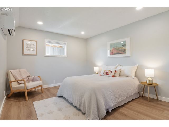 93940 RIVER Rd, Junction City, OR 97448