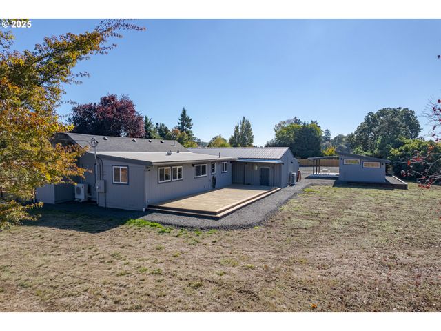 93940 RIVER Rd, Junction City, OR 97448